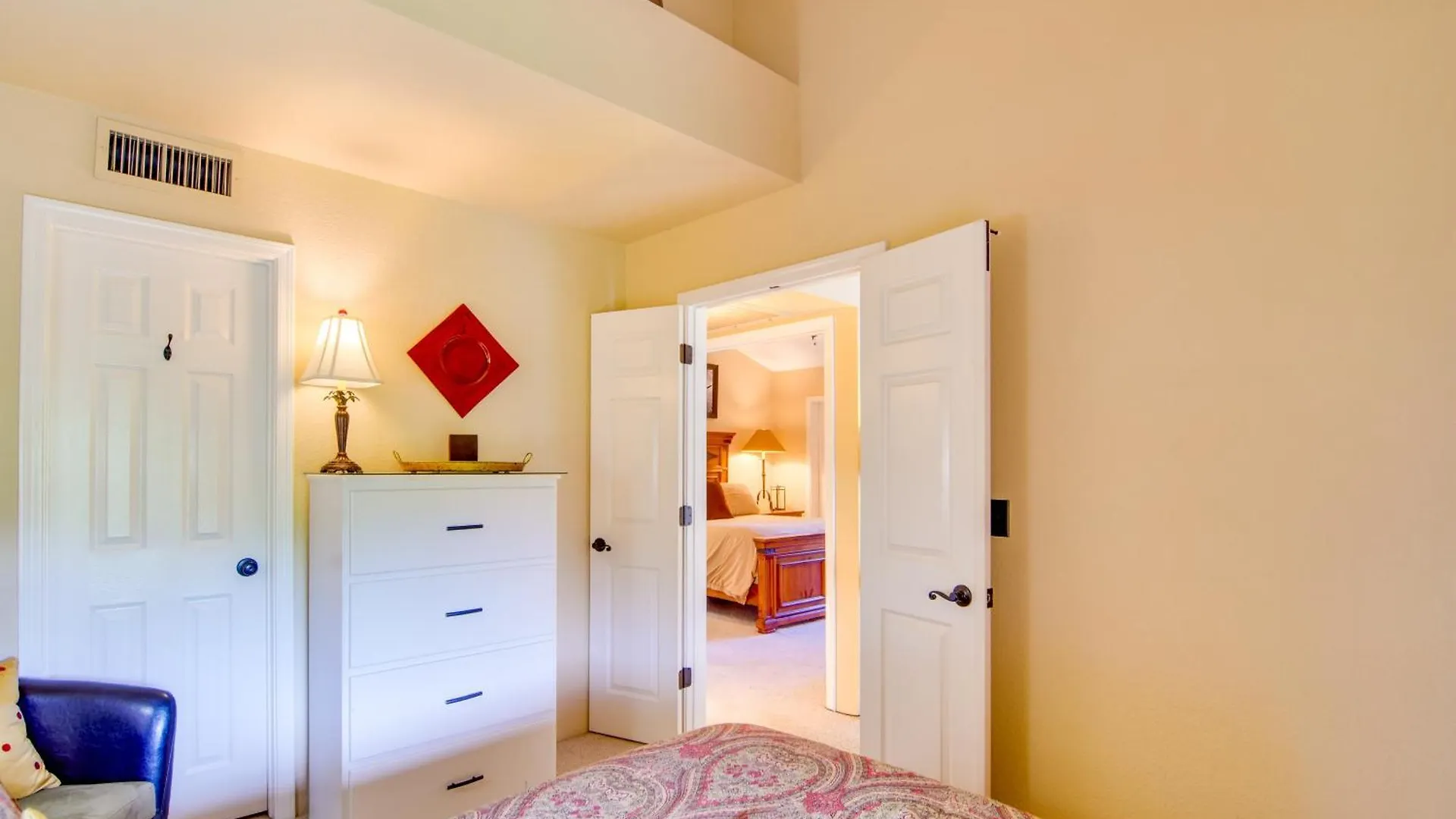 Phoenix Townhome With Central Location, Pool Access 0*,  美国