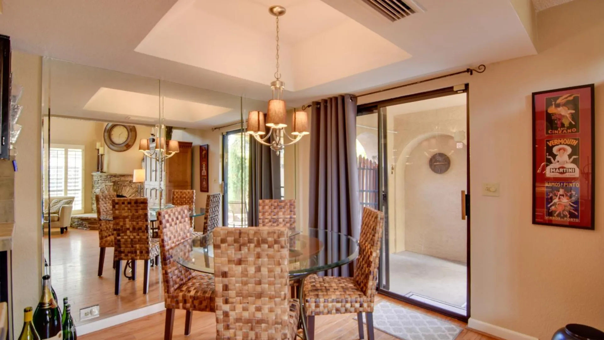 Phoenix Townhome With Central Location, Pool Access 度假居